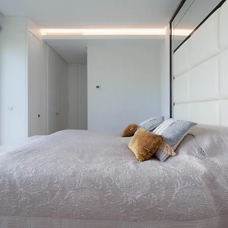 Moderna De Lujo En Alquiler Vacacional En Villa