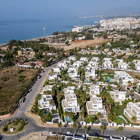 Moderna De Lujo En Alquiler Vacacional En Villa Marbella