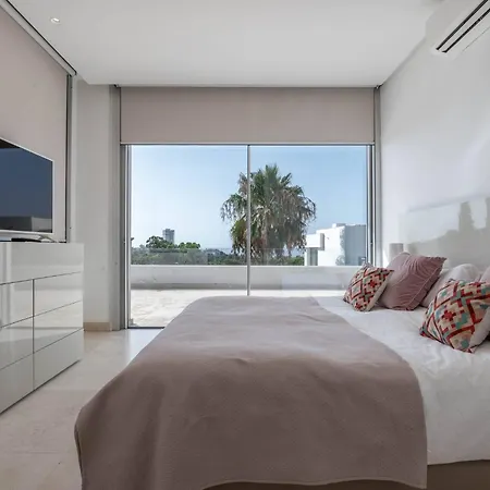 Moderna De Lujo En Alquiler Vacacional En * Marbella