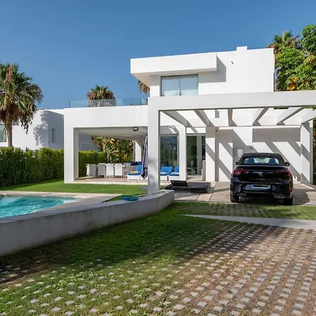 Villa Moderna De Lujo En Alquiler Vacacional En Marbella