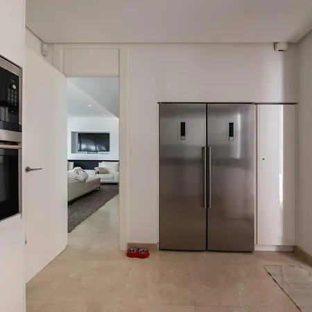 Villa Moderna De Lujo En Alquiler Vacacional En